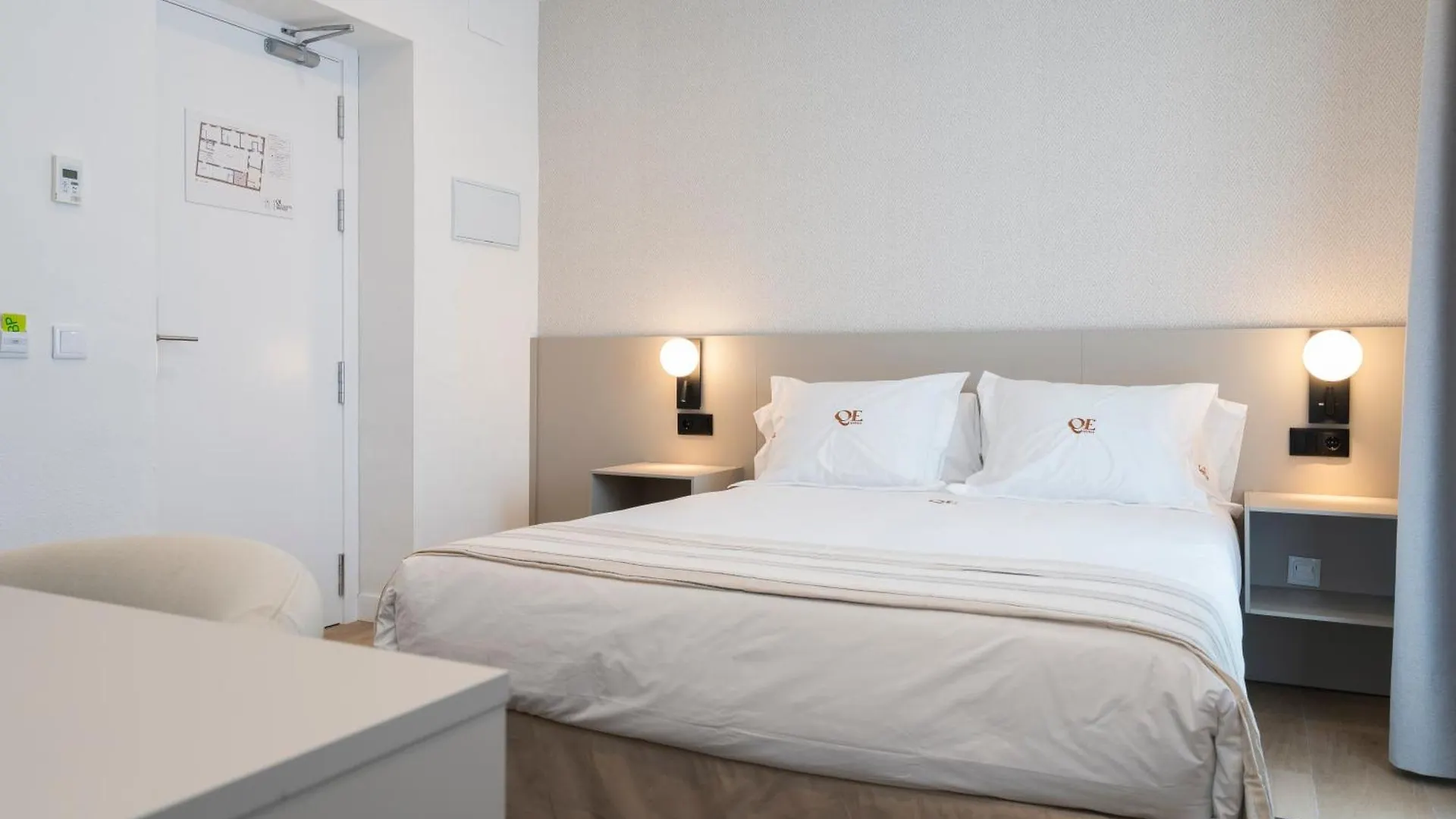 ***  La Caleta Qe Hotels Cadiz Spain